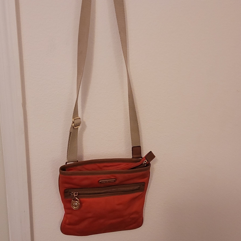 Michael Kors Cross Body Handbag/Purse